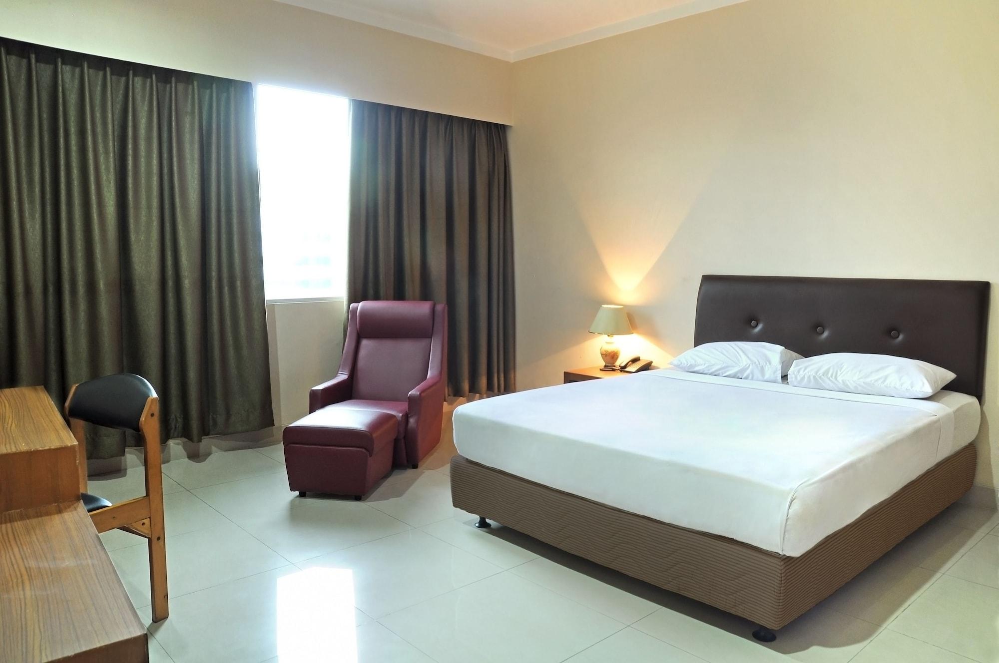Hotel Banyuwangi Sintera Jakarta Extérieur photo